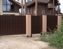 Монтаж заборов, заборных столбов и откатных ворот